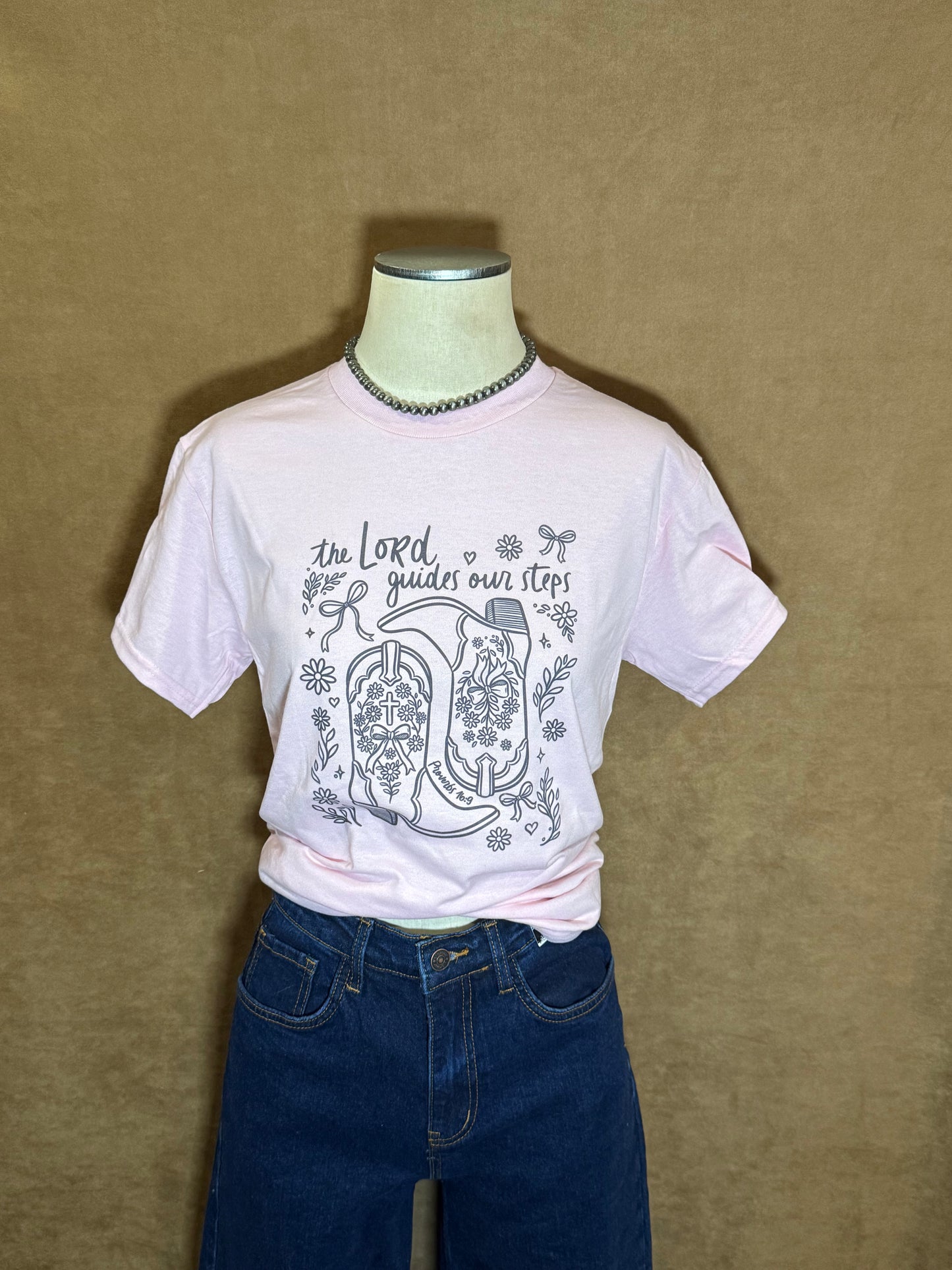 The Lord Guides our Steps Retro T-shirt