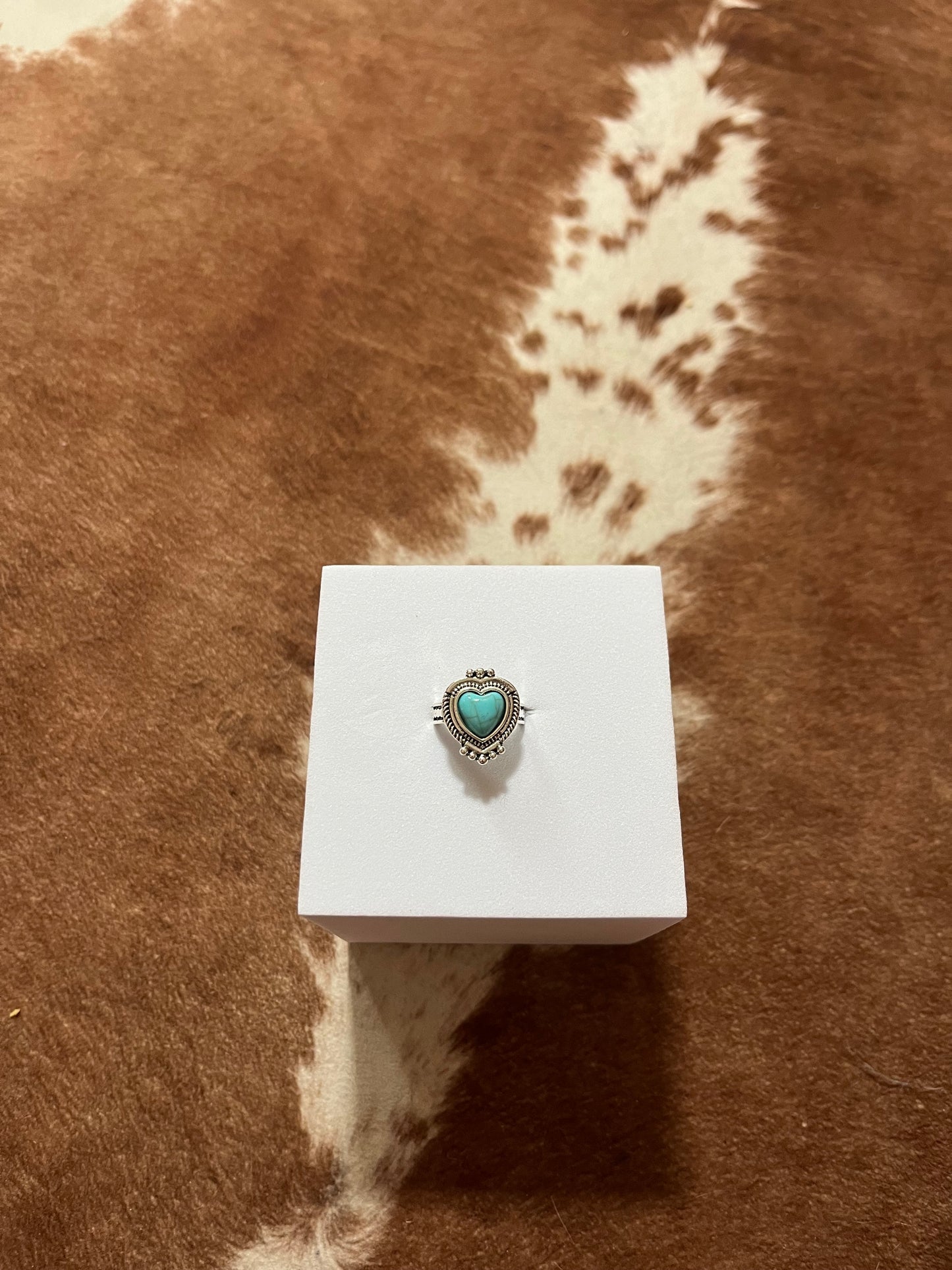 Imitation Small Turquoise Heart Ring