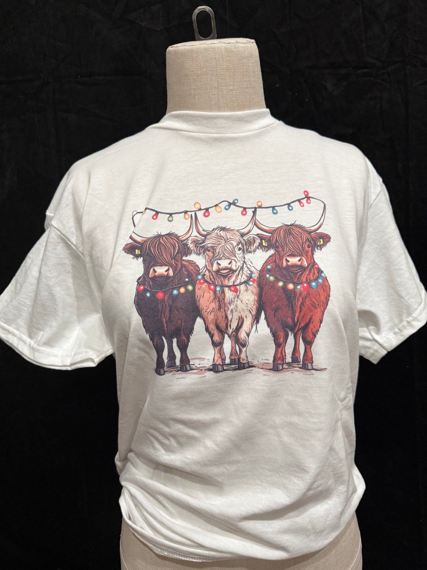 Christmas Lights Highland Cow Retro T-shirt