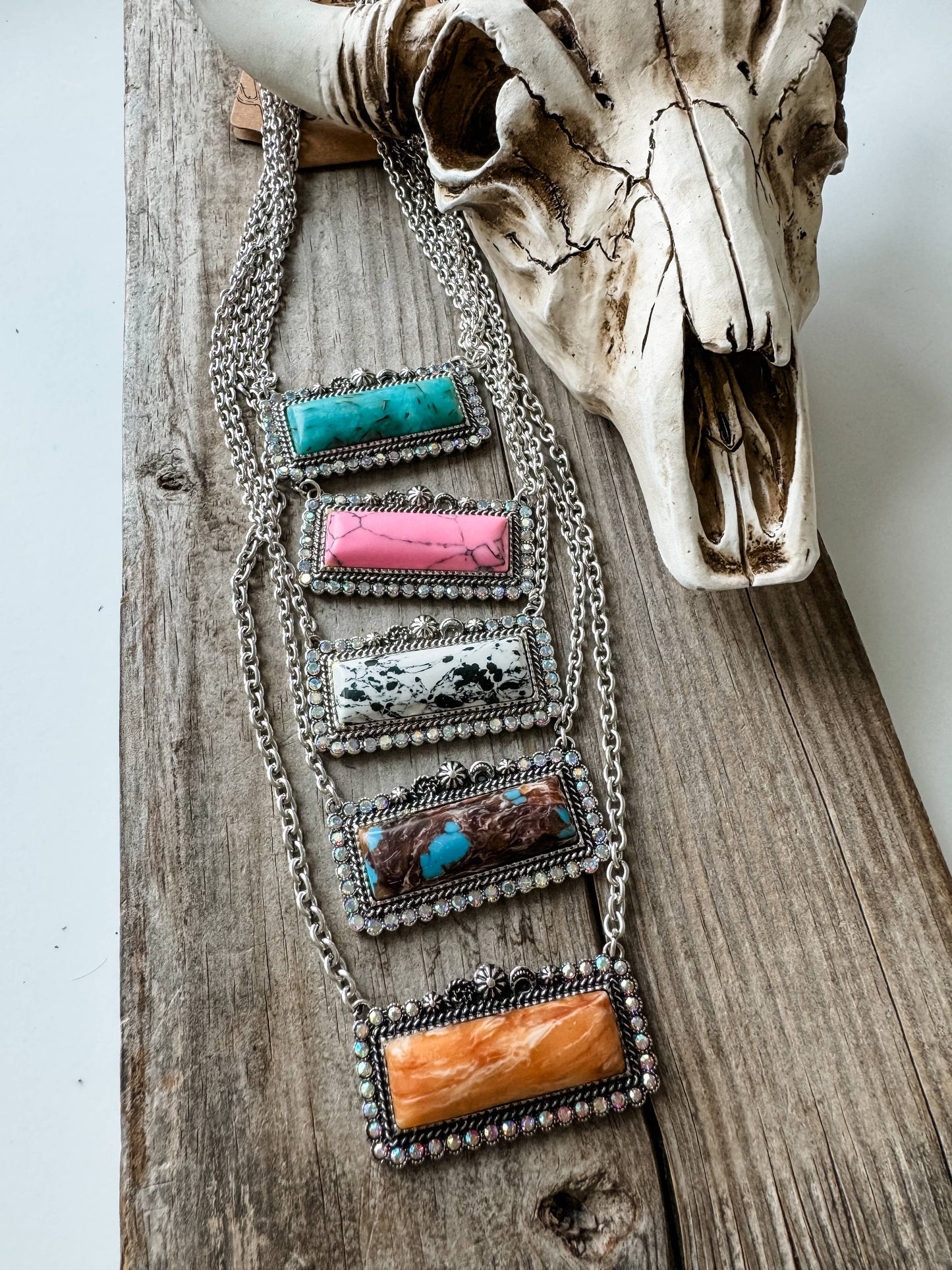 Western Semi Stone Bar Necklace - with Rhinestone edge