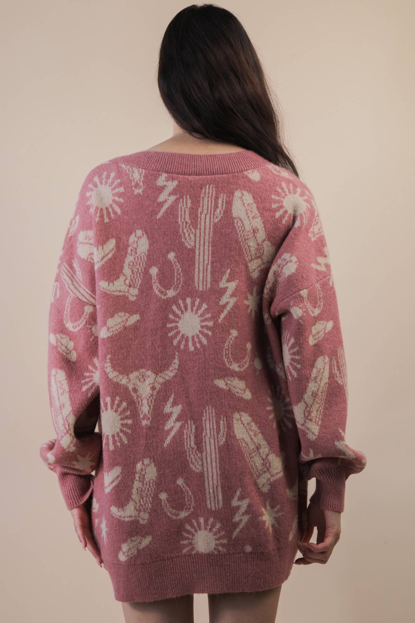 12W3393N-Oversized Western Graphic Knit Sweater Cardigan