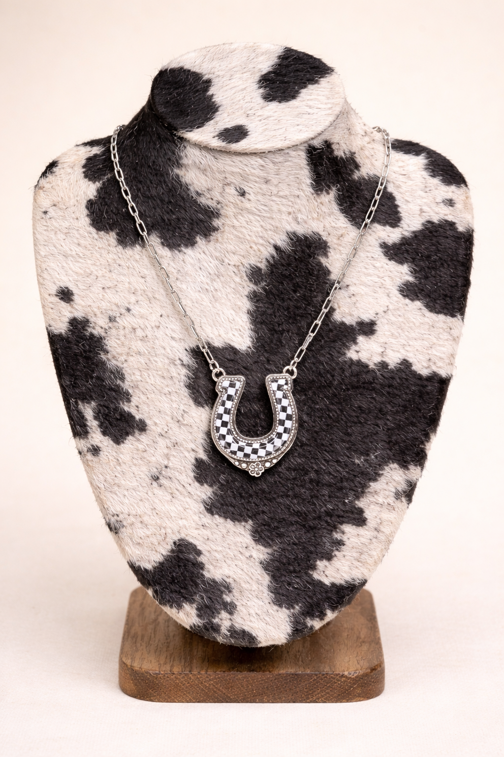 Horseshoe Checker Stone Pendant Necklace