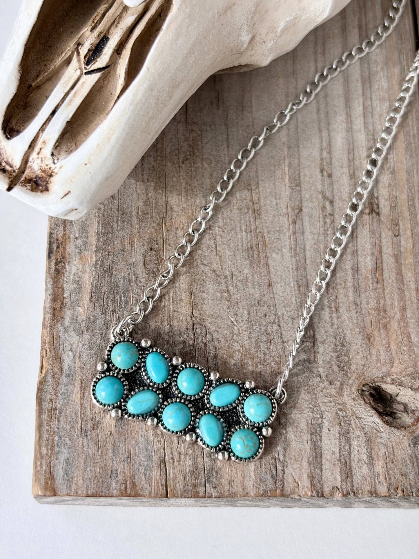 Western Style Turquoise Stone Pendant Link Chain Necklace