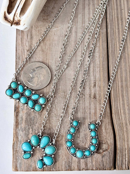 Western Style Turquoise Stone Pendant Link Chain Necklace