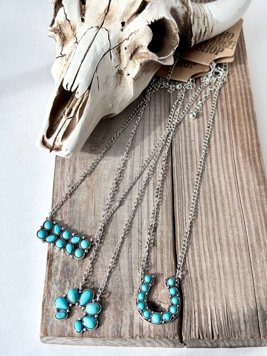 Western Style Turquoise Stone Pendant Link Chain Necklace
