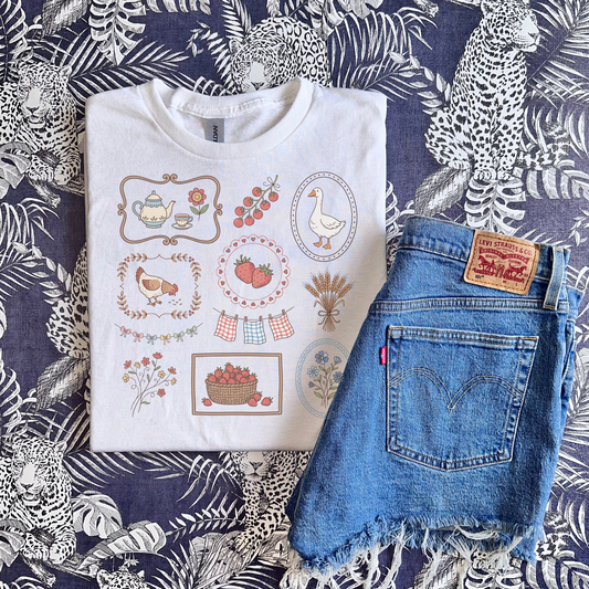 Country Cottage Collage Retro T-shirt
