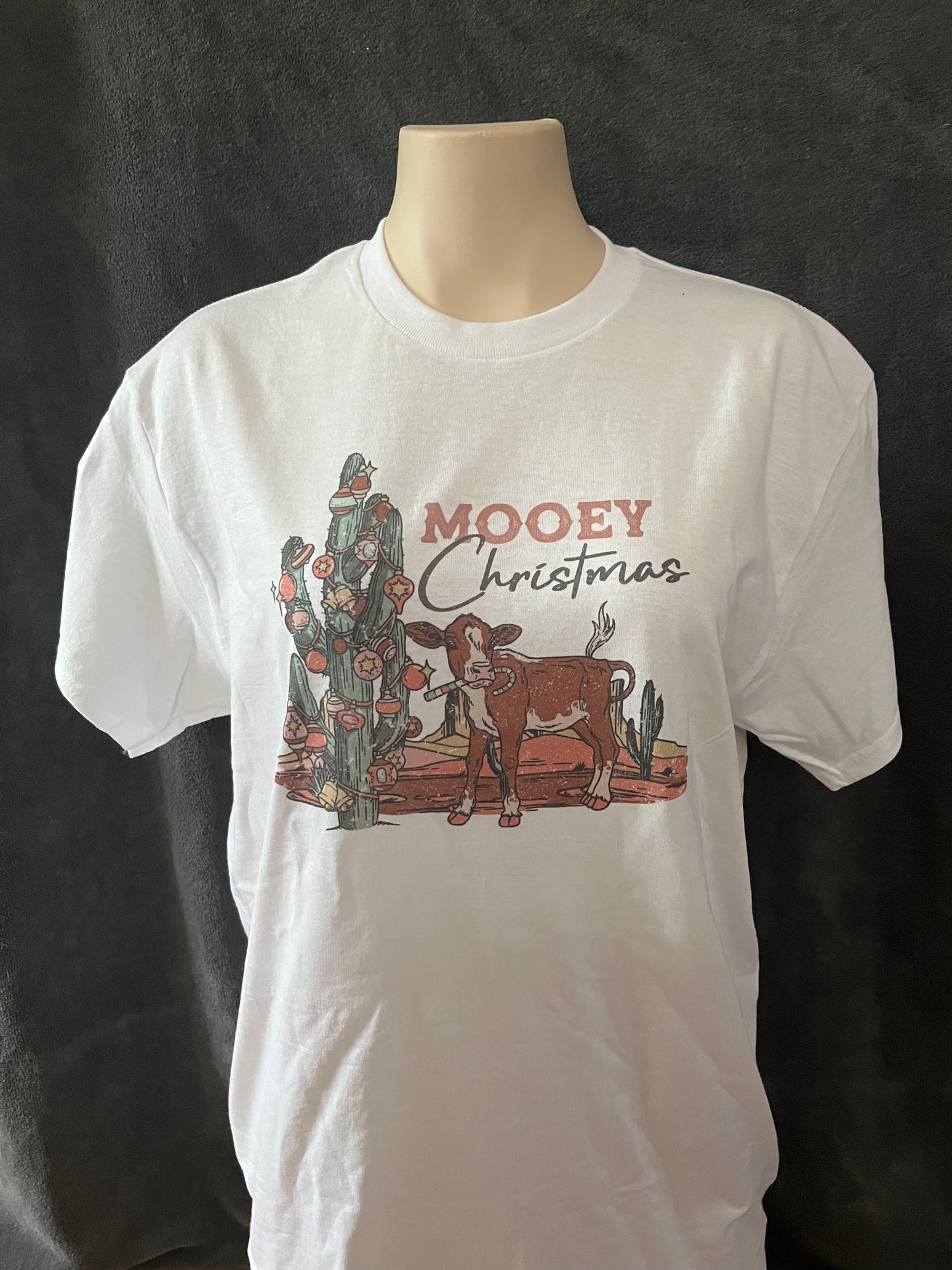 Mooey Christmas Graphic T-shirt