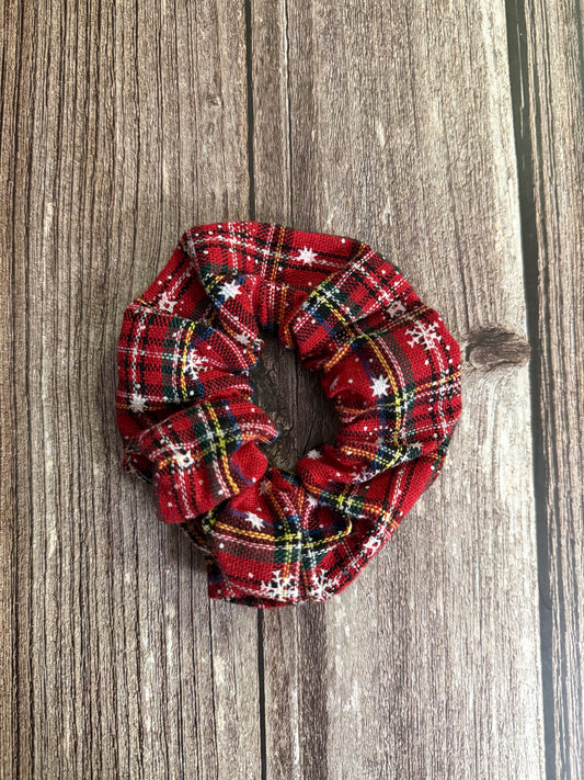 Winterberry Snowfall Scrunchie
