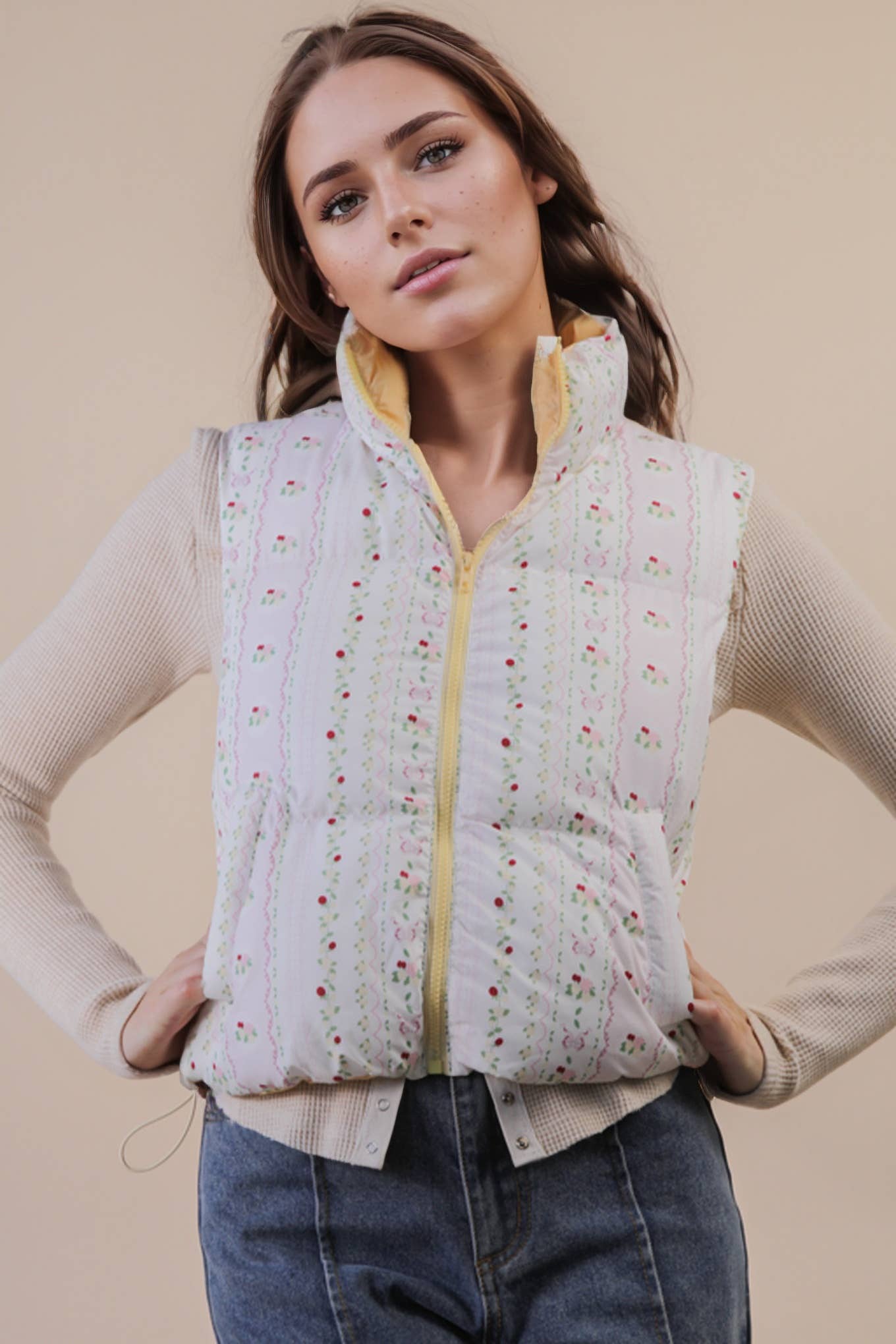 NJ90395-Floral Printed Cropped Puffer Vest